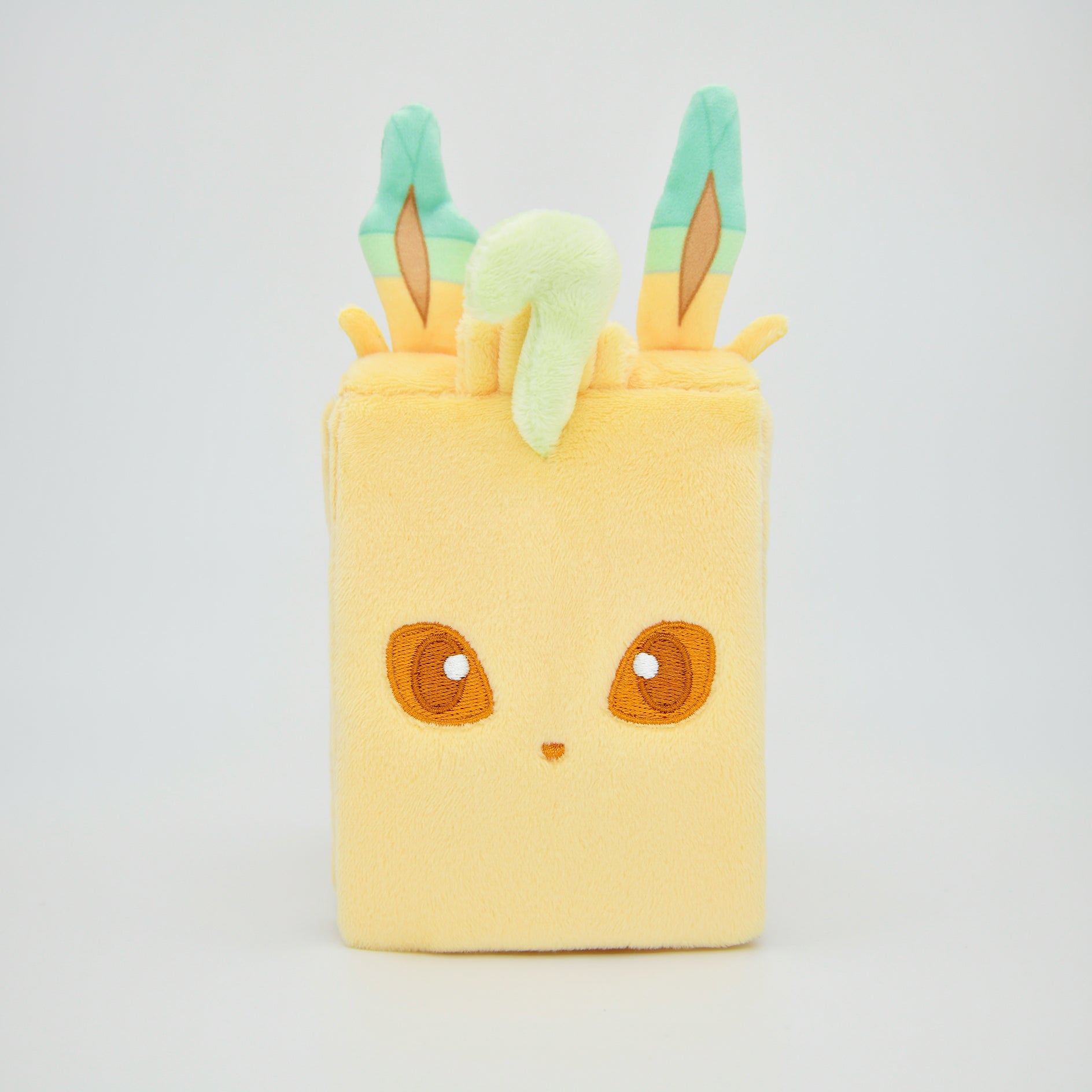 Leafeon Plushie Deck Box [Pre-Order. Ships Early Nov 2024!]